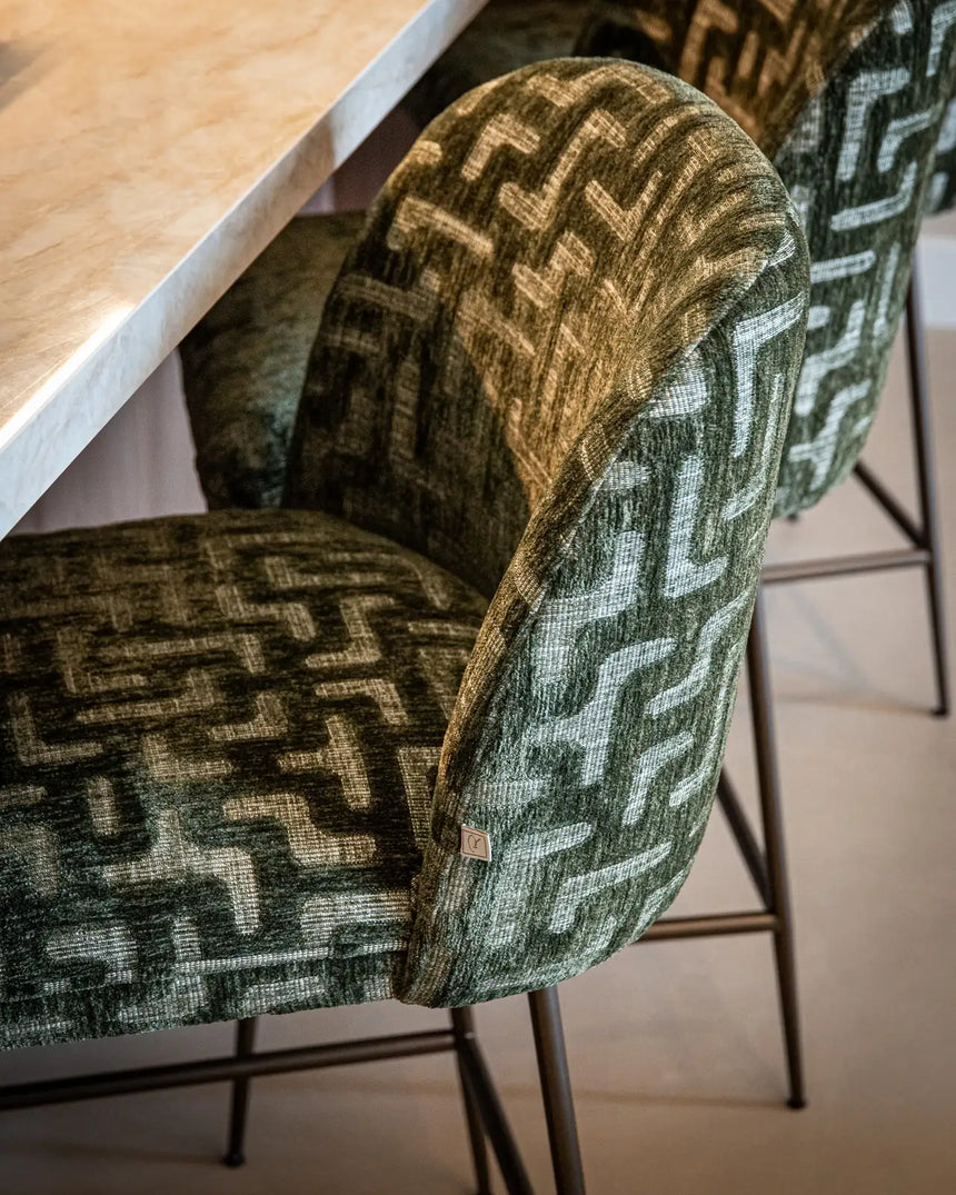 Tresenhocker Pullitzer in moss labyrinth, 54x62x101 cm von Richmond Interiors – Bild 7