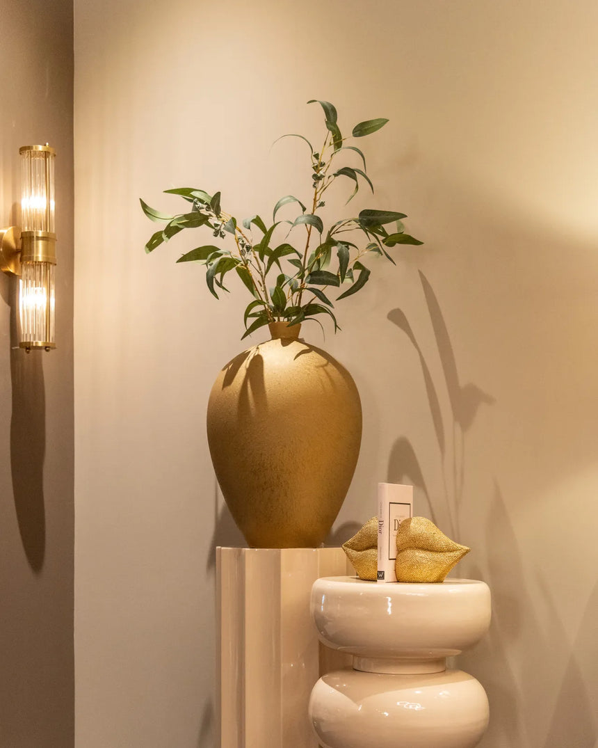 Wandleuchte Lyan aus Eisen und Glas in brushed gold von Richmond Interiors – Bild 2
