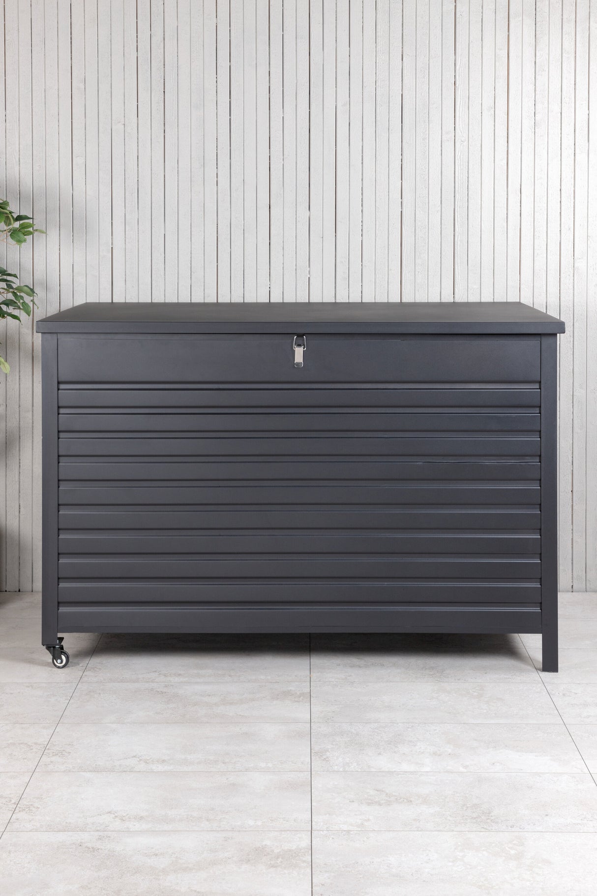 Tiana Kissenbox schwarz 150x90x101 - ZEN ZONE Furniture