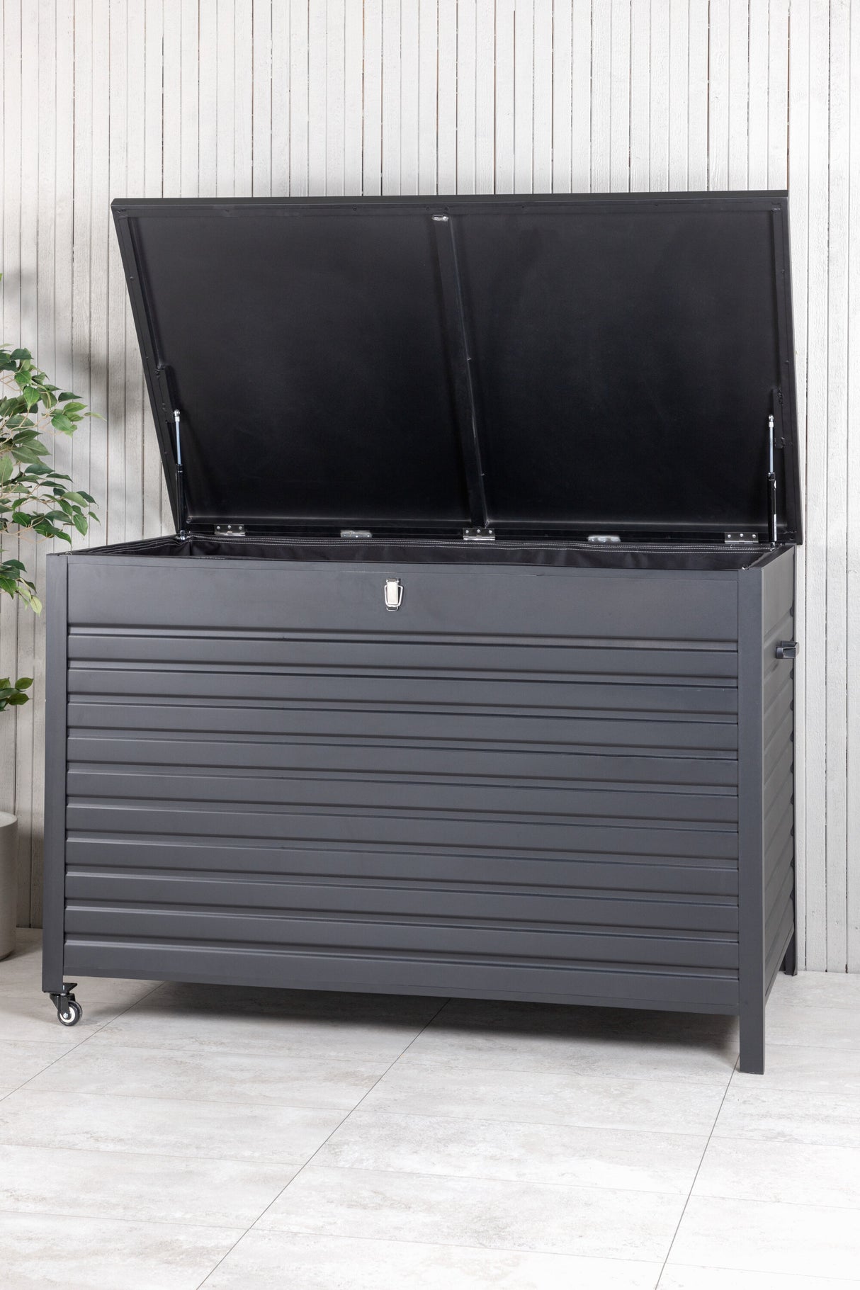 Tiana Kissenbox schwarz 150x90x101 - ZEN ZONE Furniture