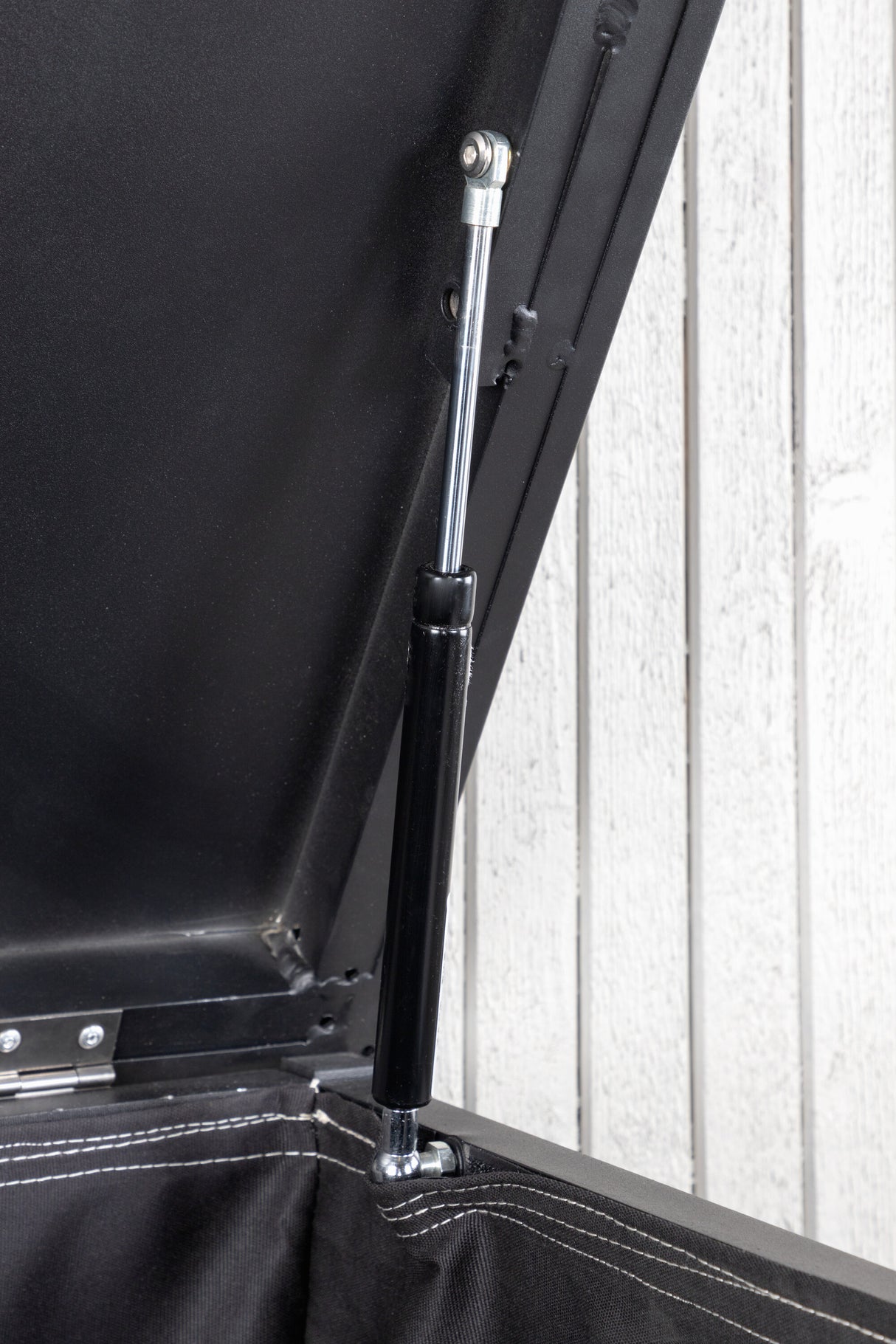 Tiana Kissenbox schwarz 150x90x101 - ZEN ZONE Furniture