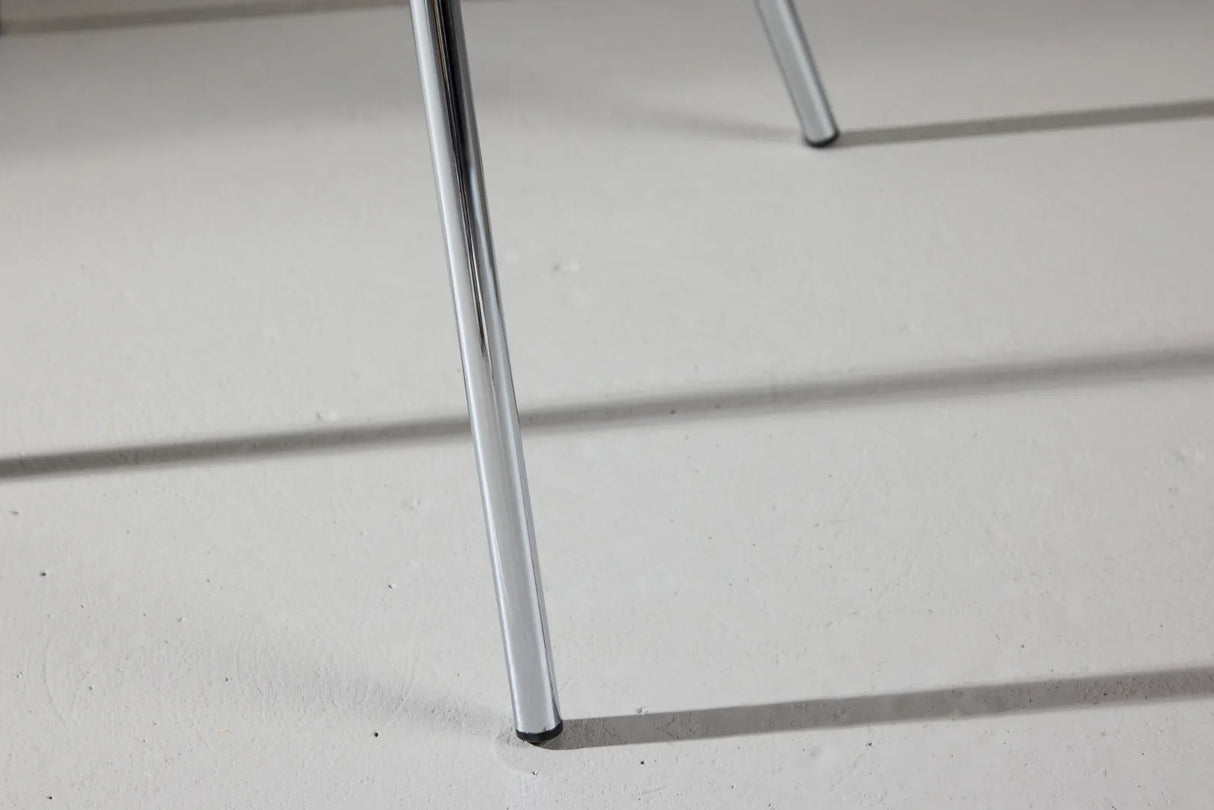 Berit Esszimmerstuhl - Beine aus Silberchrom / Beige Samt von Venture Home – Produktbild 3