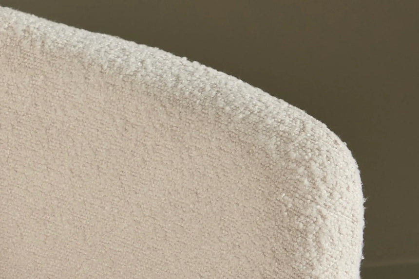 Essstuhl Kristin aus weißem Bouclé von Venture Home – Bild 10