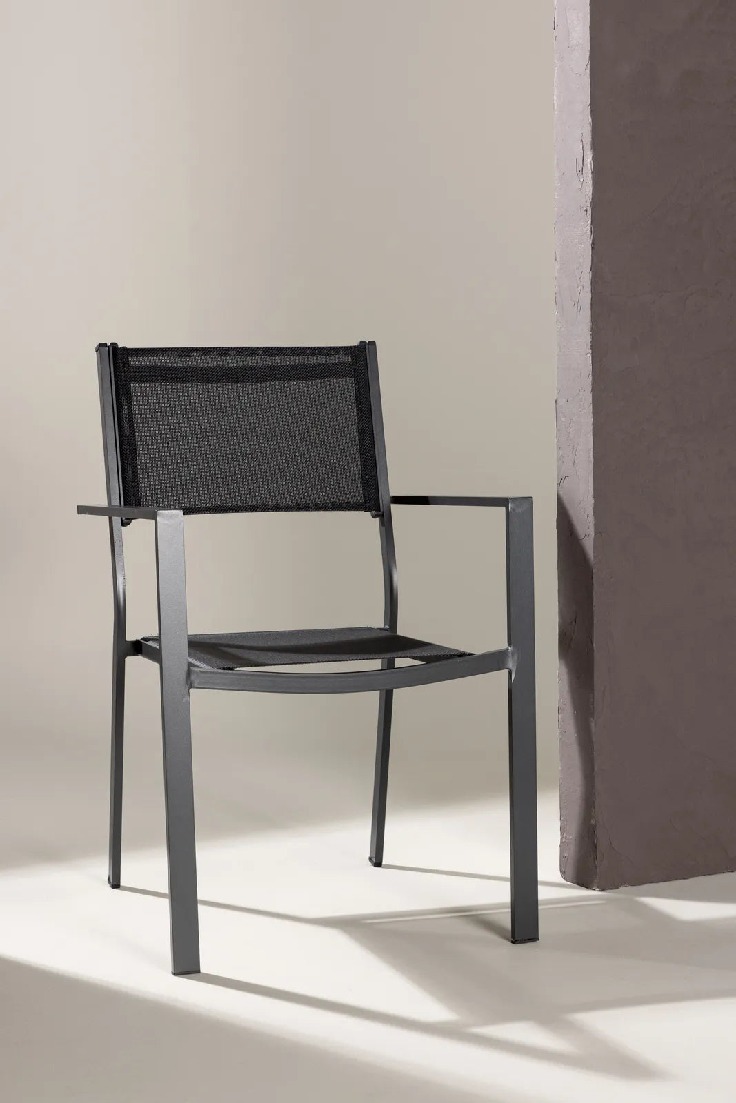 Gartenstuhl Copacabana aus Aluminium und Textilene in Schwarz von Venture Home – Bild 14