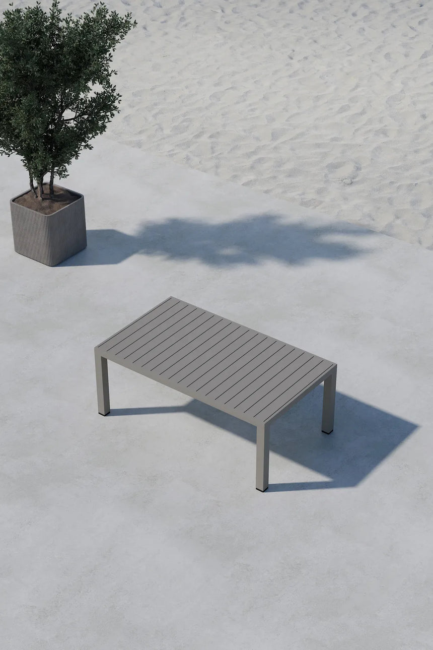 Outdoor Couchtisch Copacabana aus Aluminium in Braun, 120×70×45 cm von Venture Home – Bild 13