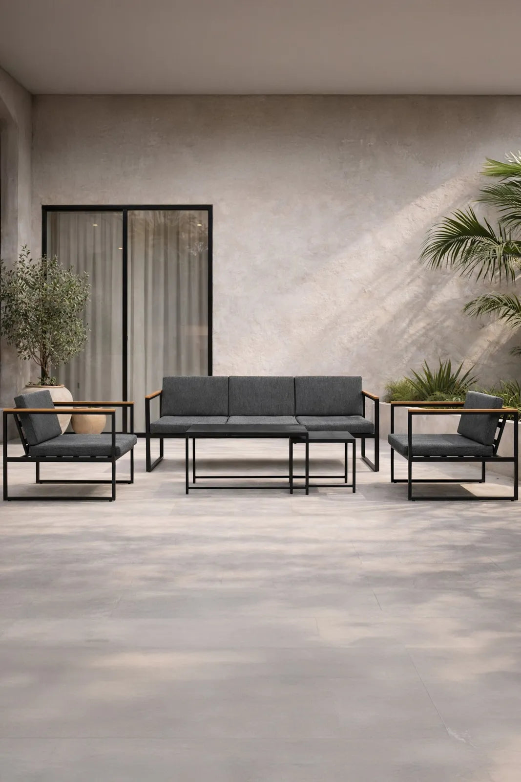 Outdoor Lounge-Sitzgruppe Dakar aus Stahl mit Sprayglas Tischplatte in Schwarz und grauen Kissen von Venture Home – Bild 19