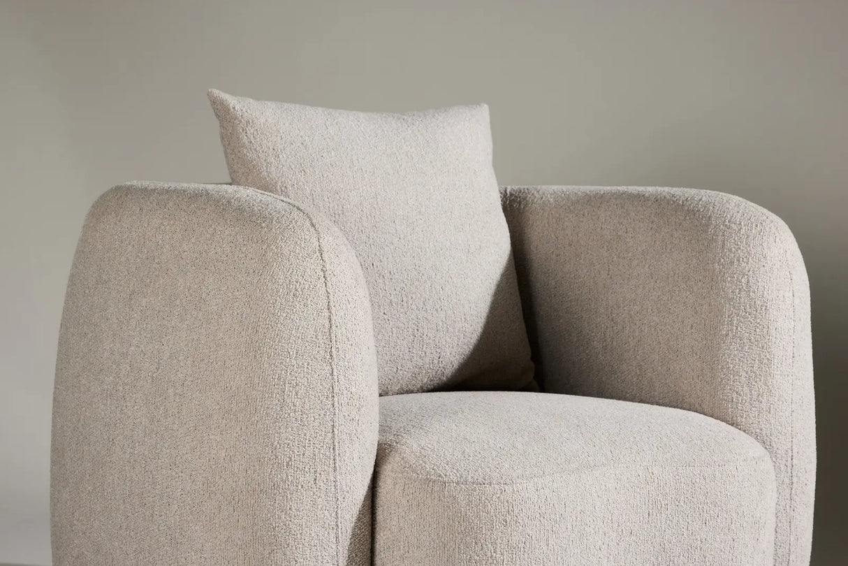 Sessel Cielo in beige boucle, 110x97x72 cm von Venture Home – Bild 30