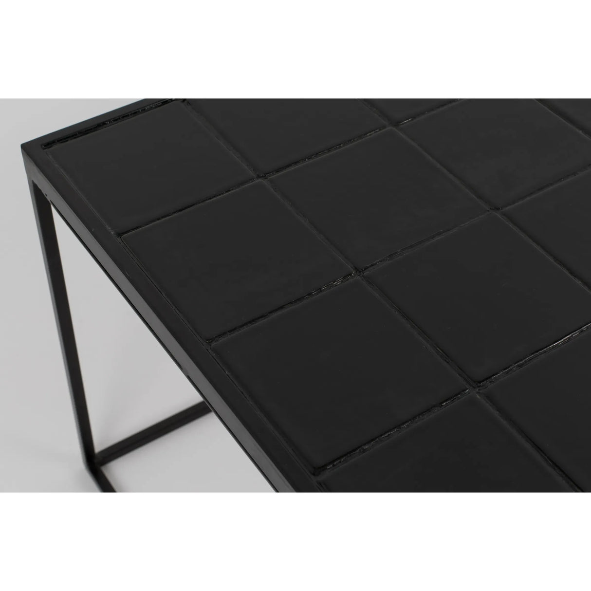 Glazed Couchtisch Schwarz 93x43cm von Zuiver – Produktbild 3