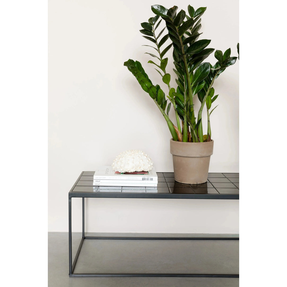 Glazed Couchtisch Schwarz 93x43cm von Zuiver – Produktbild 5