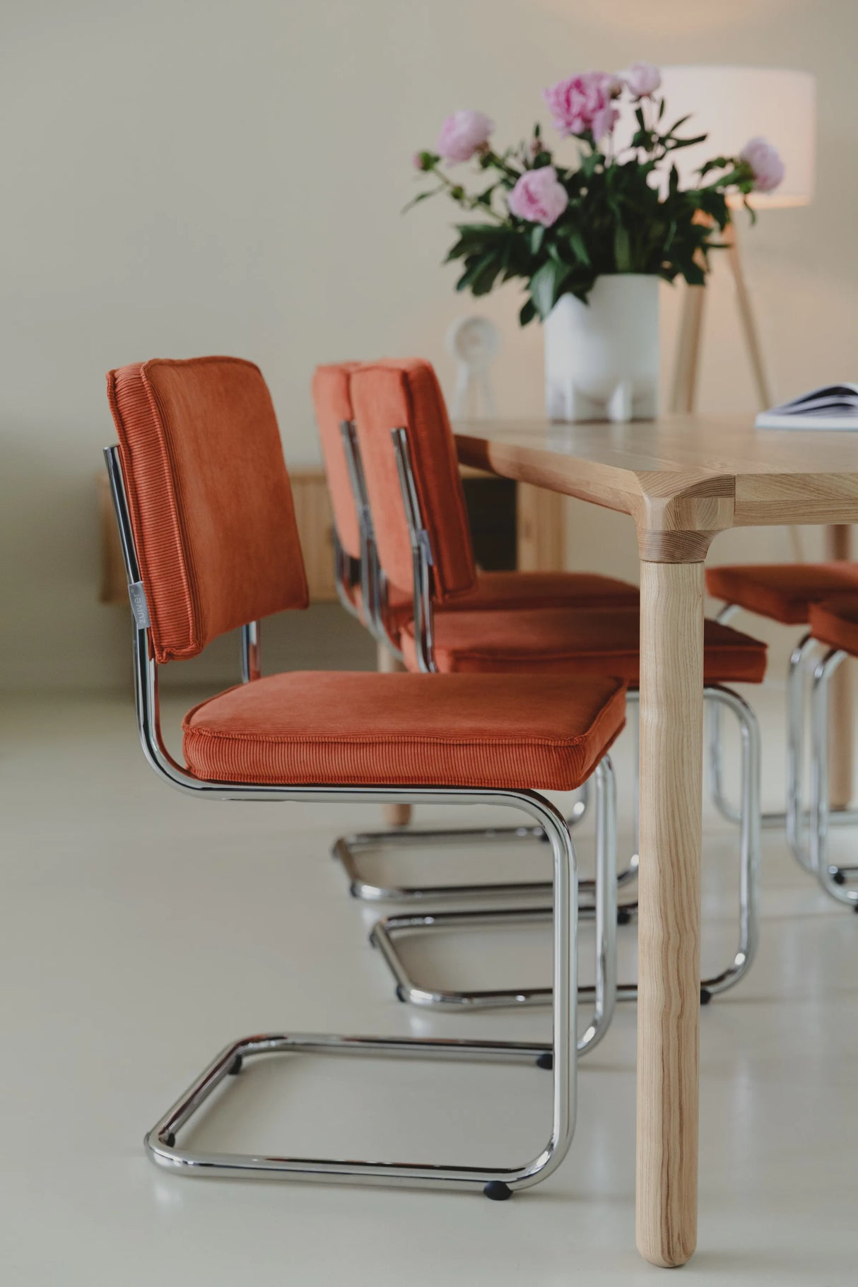 Ridge Rib Essstuhl Orange von Zuiver – Produktbild 13