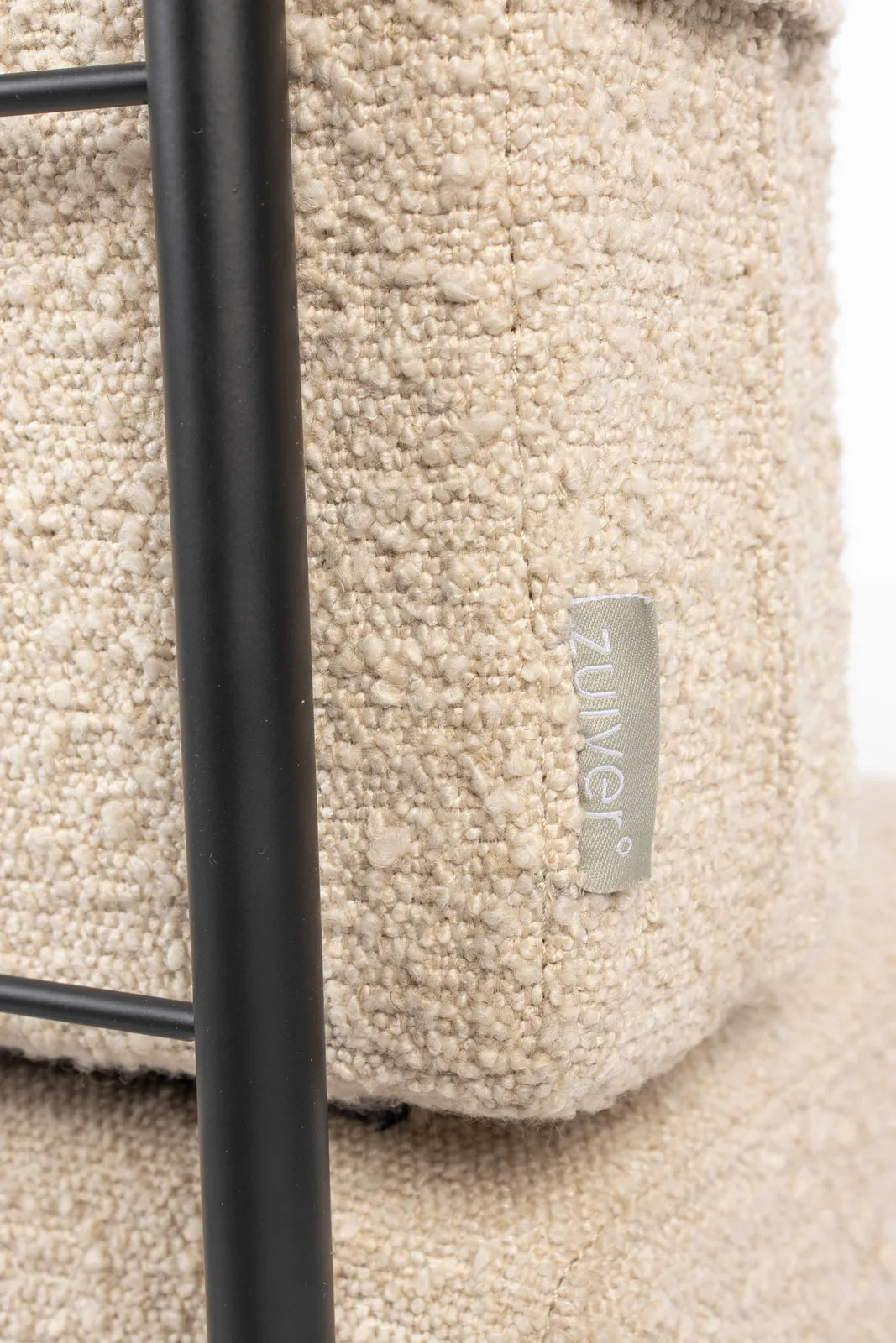 Sofa Bowie aus Stoff in Beige, 135×74×83 cm von Zuiver – Produktbild 6