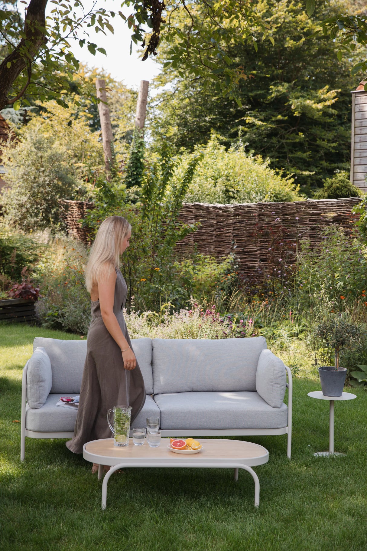 Vista Outdoor Couchtisch 63x110cm von Zuiver – Produktbild 9