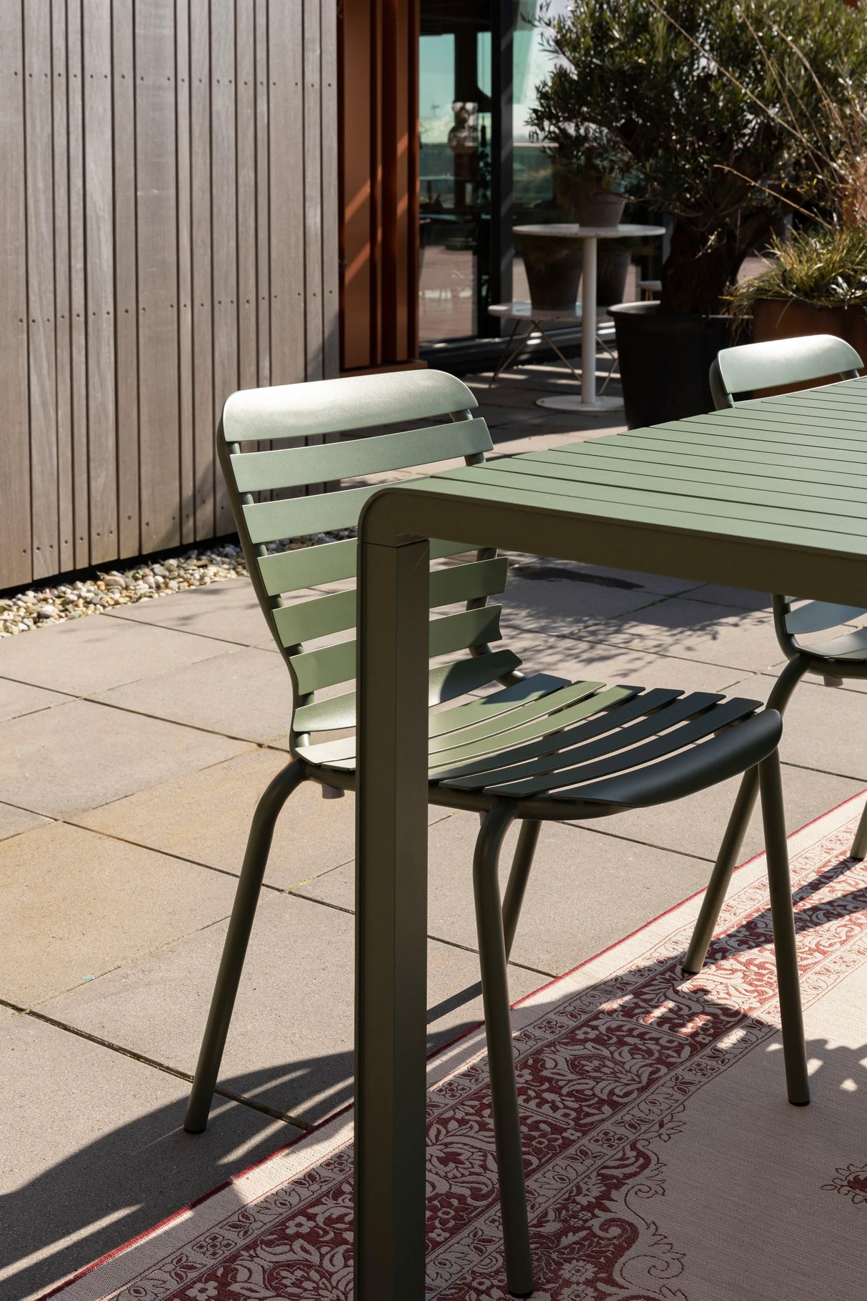 Vondel Gartenstuhl Grün von Zuiver – Produktbild 12