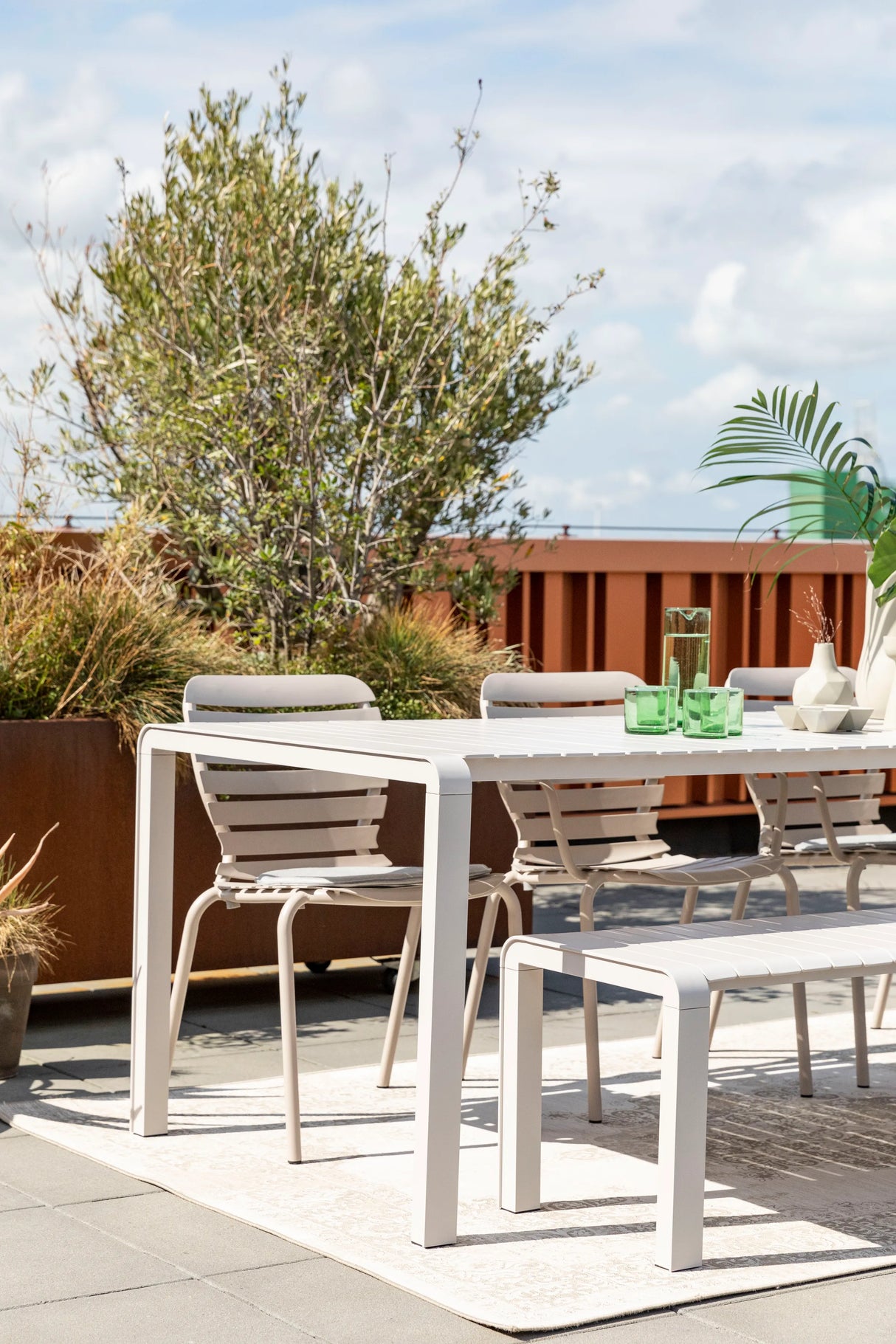 Vondel Gartentisch Ton 168,5x87 von Zuiver – Produktbild 11