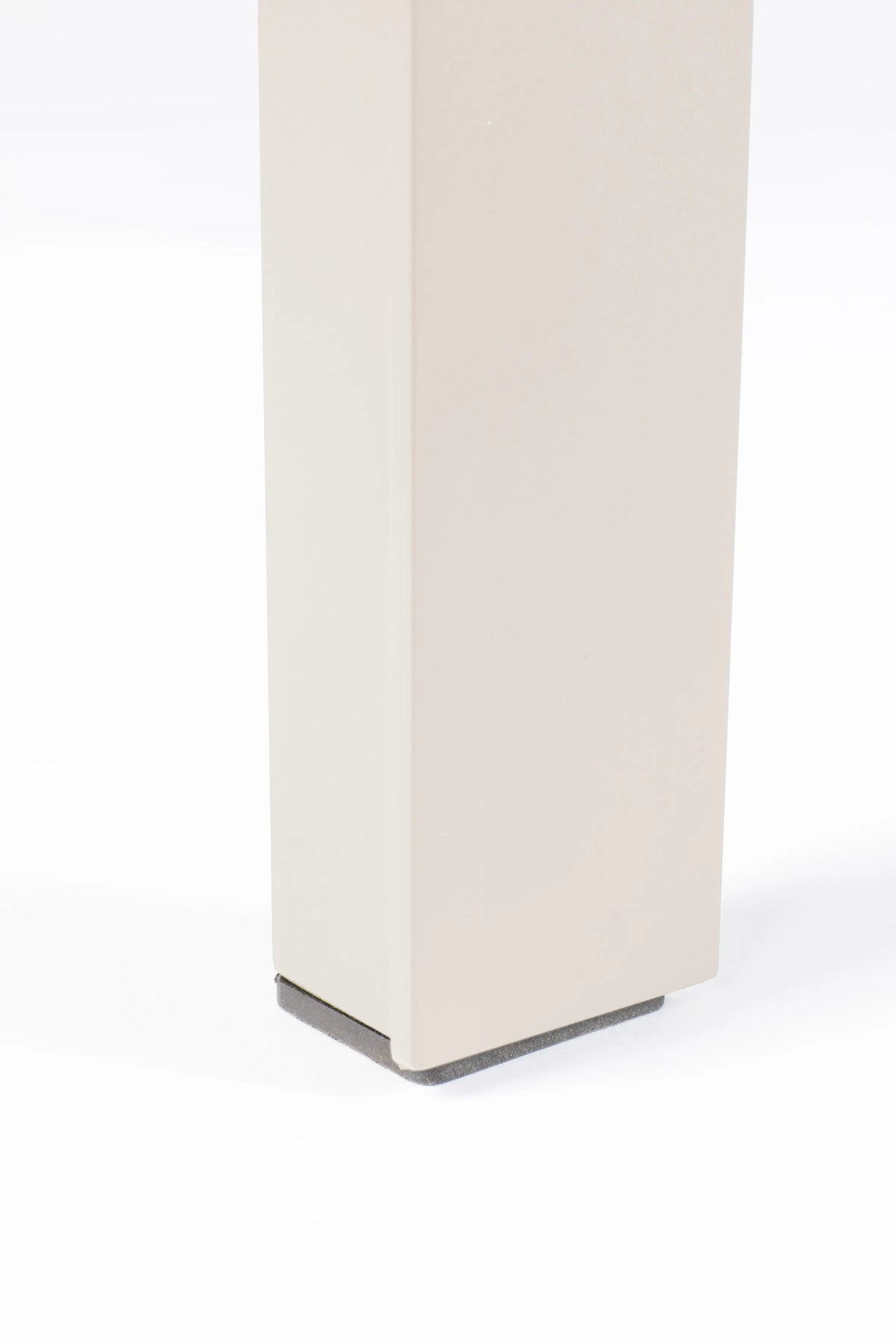 Vondel Gartentisch Ton 168,5x87 von Zuiver – Produktbild 8