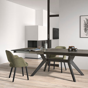Extendable tables