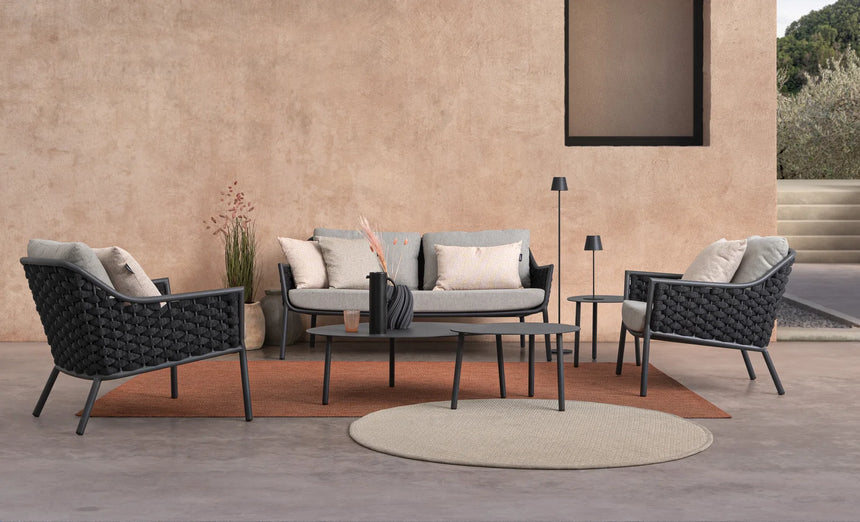 Garten-Sofa 2-Sitzer mit Kissen Everly QS22/Graphit - ZEN ZONE Furniture