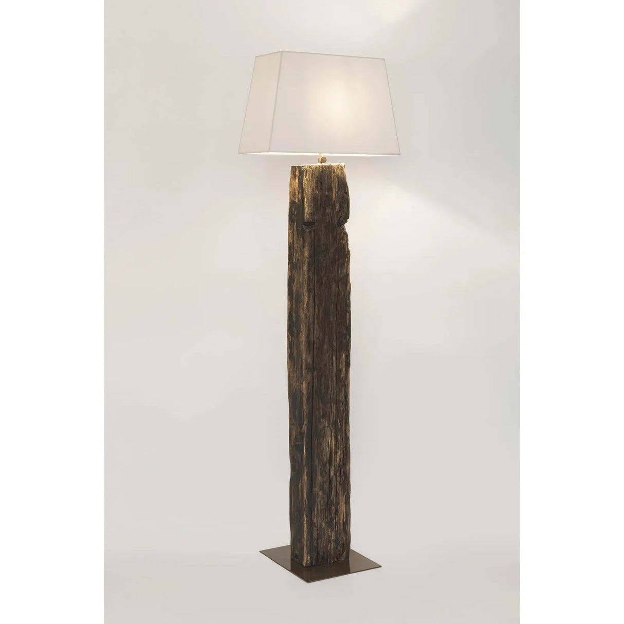 Hugo Stehleuchte Messing-Weiss Höhe 155 cm - ZEN ZONE Furniture