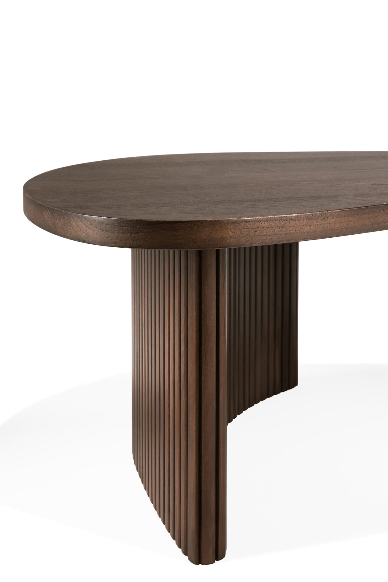 Boomerang Couchtisch - lackiertes Teak - braun - Kieselsteinform - ZEN ZONE