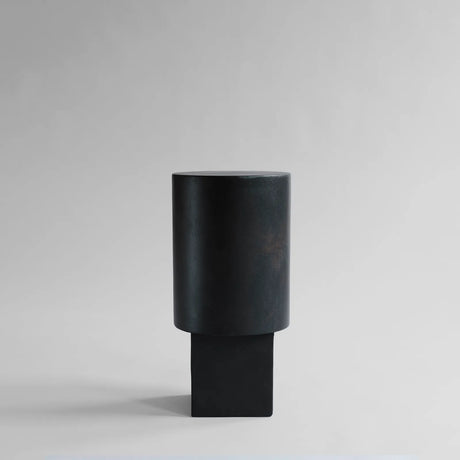 Beistelltisch Column aus Faserbeton in Coffee von 101 Copenhagen – Bild 1