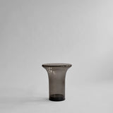 Beistelltisch Trumpet aus Glas in Smoked Forest, Hoch von 101 Copenhagen – Bild 1