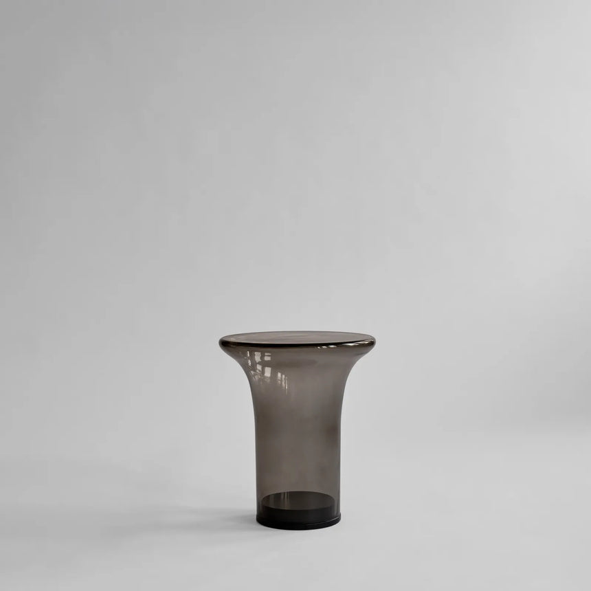 Beistelltisch Trumpet aus Glas in Smoked Forest, Hoch von 101 Copenhagen – Bild 1
