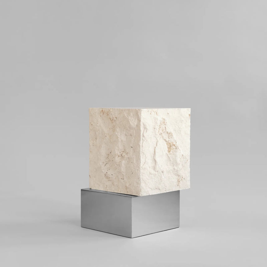 Couchtisch Temple aus Kalkstein in Chrome / Limestone, schmal, 32×33×55 cm von 101 Copenhagen – Bild 4
