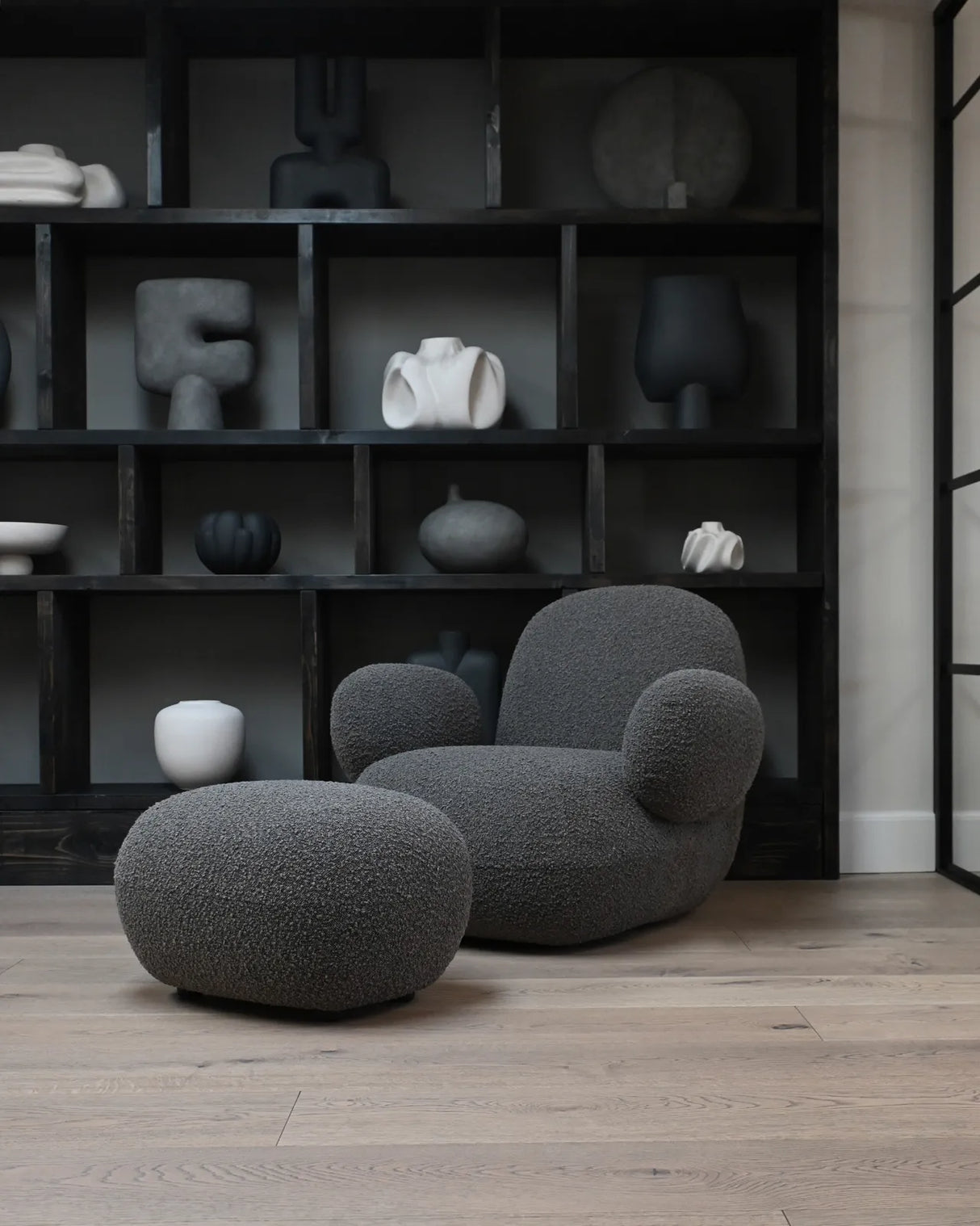 Pouf Toe aus Bouclé in Deep Taupe von 101 Copenhagen – Bild 5
