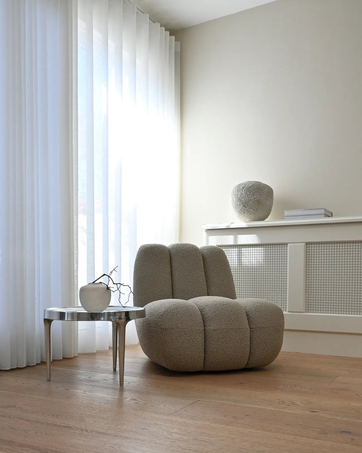 Sessel Toe aus Bouclé in Smoked Sand, 80×70×72 cm von 101 Copenhagen – Bild 5