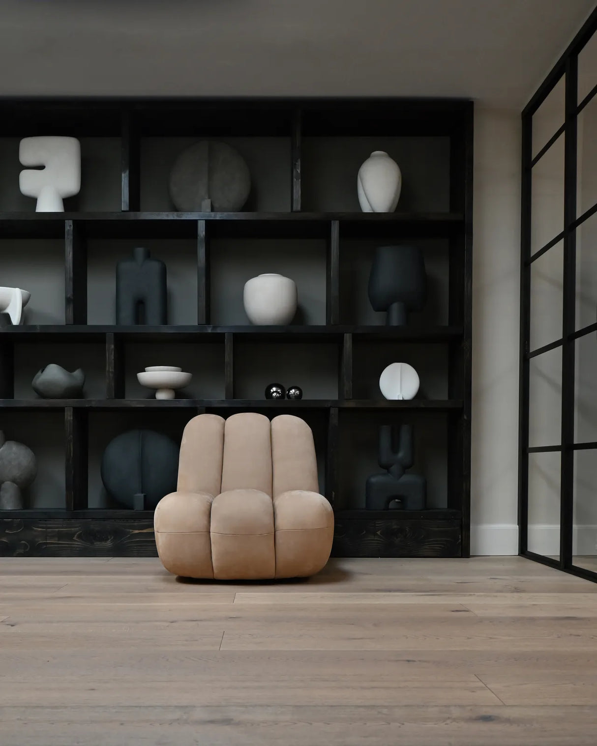 Sessel Toe aus Nubukleder, 80x70x72 cm von 101 Copenhagen – Bild 5