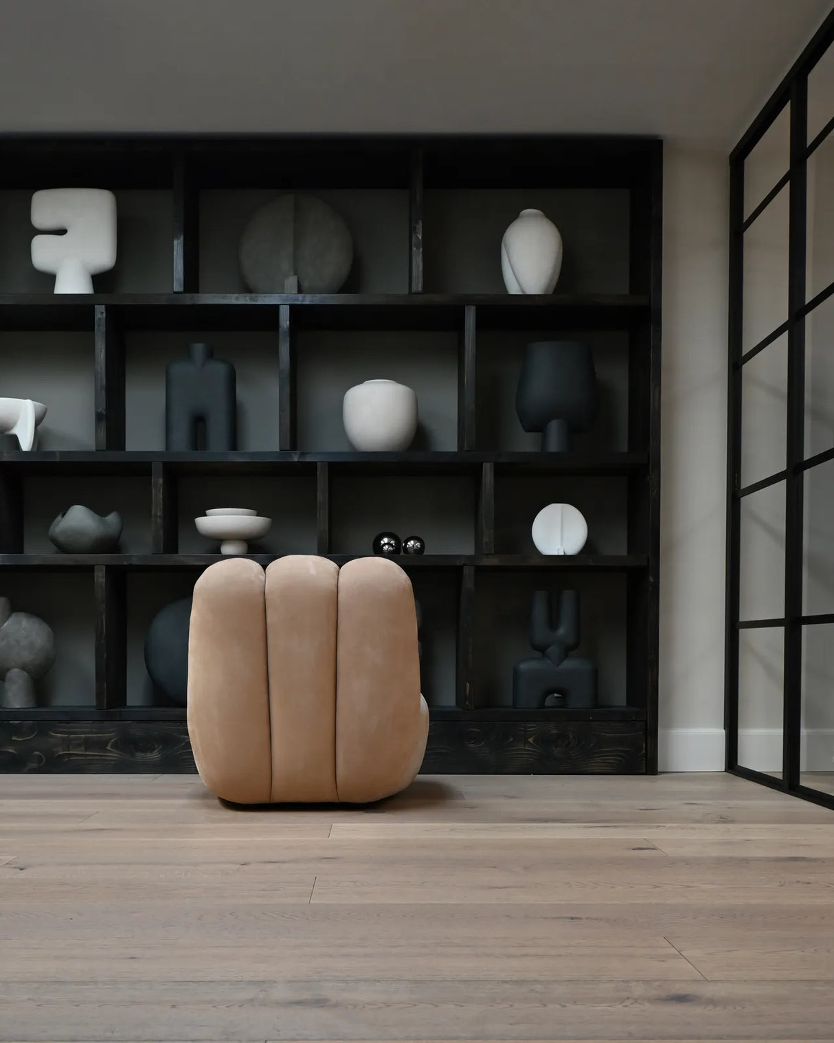 Sessel Toe aus Nubukleder, 80x70x72 cm von 101 Copenhagen – Bild 8