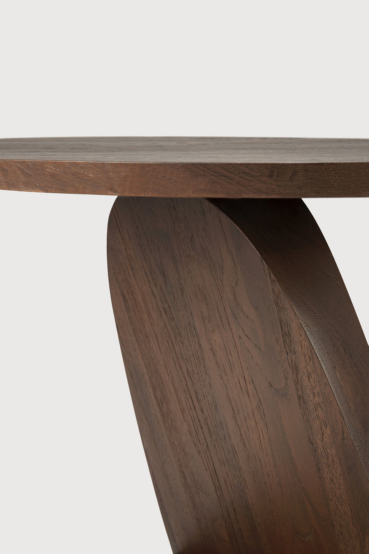Oblic Beistelltisch - lackiertes Teak - braun - rund - 52 x 52 x 49 cm - ZEN ZONE Furniture
