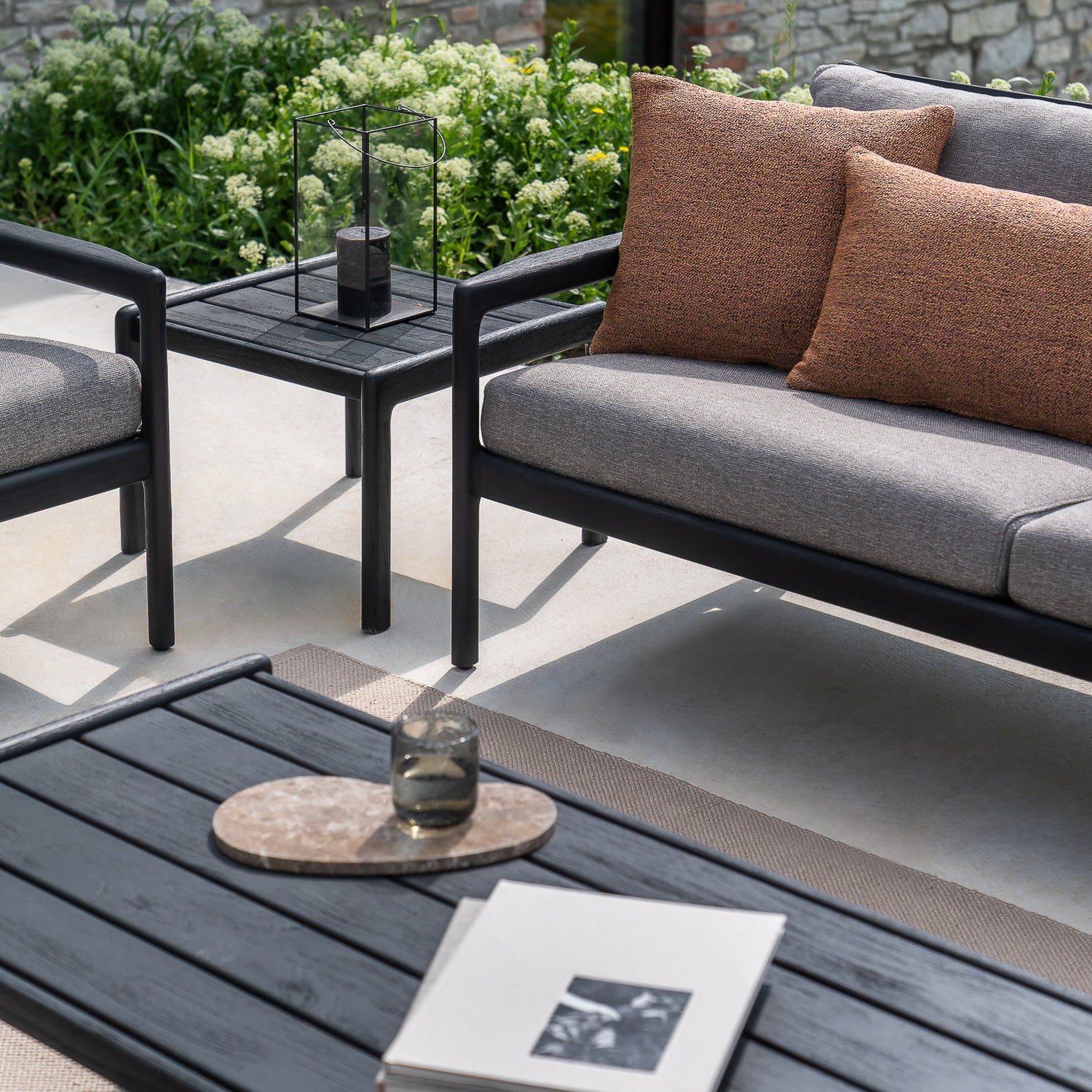 Jack Garten-Beistelltisch - lackiertes Teak - schwarz - quadratisch - 54 x 54 x 38 cm - ZEN ZONE Furniture