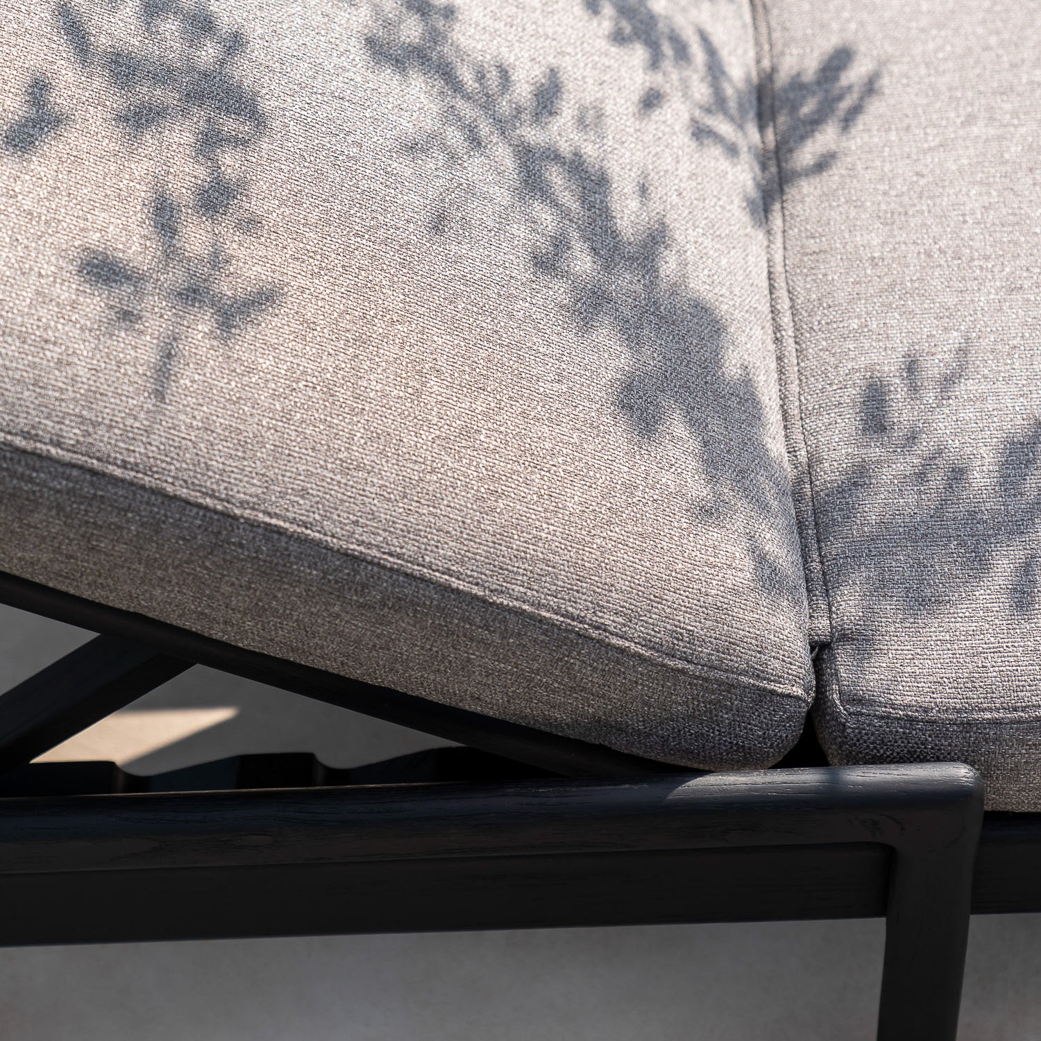 Jack Gartenliege verstellbar - lackiertes Teak - schwarz - Mocha Stoff - 216 x 84 x 34 cm - ZEN ZONE