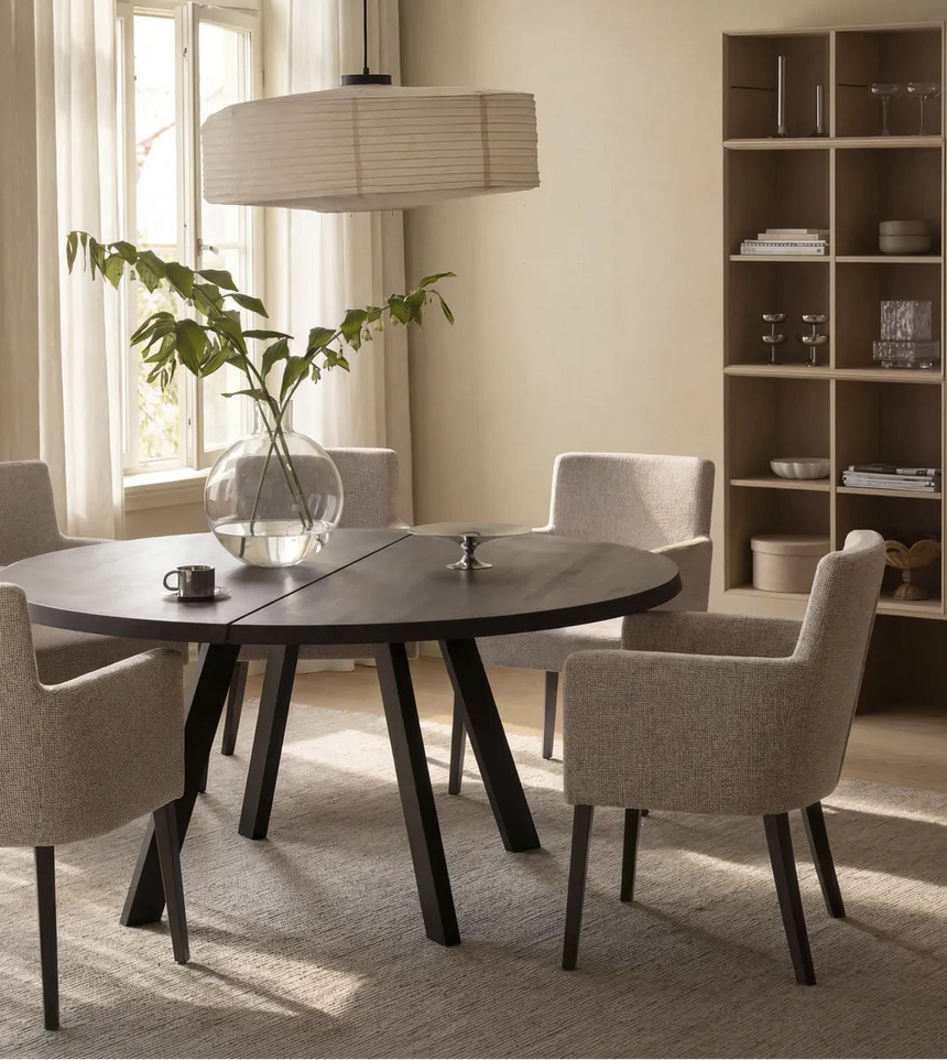 Chaise de salle à manger HUDSON en chêne massif, disponible dans divers tissus