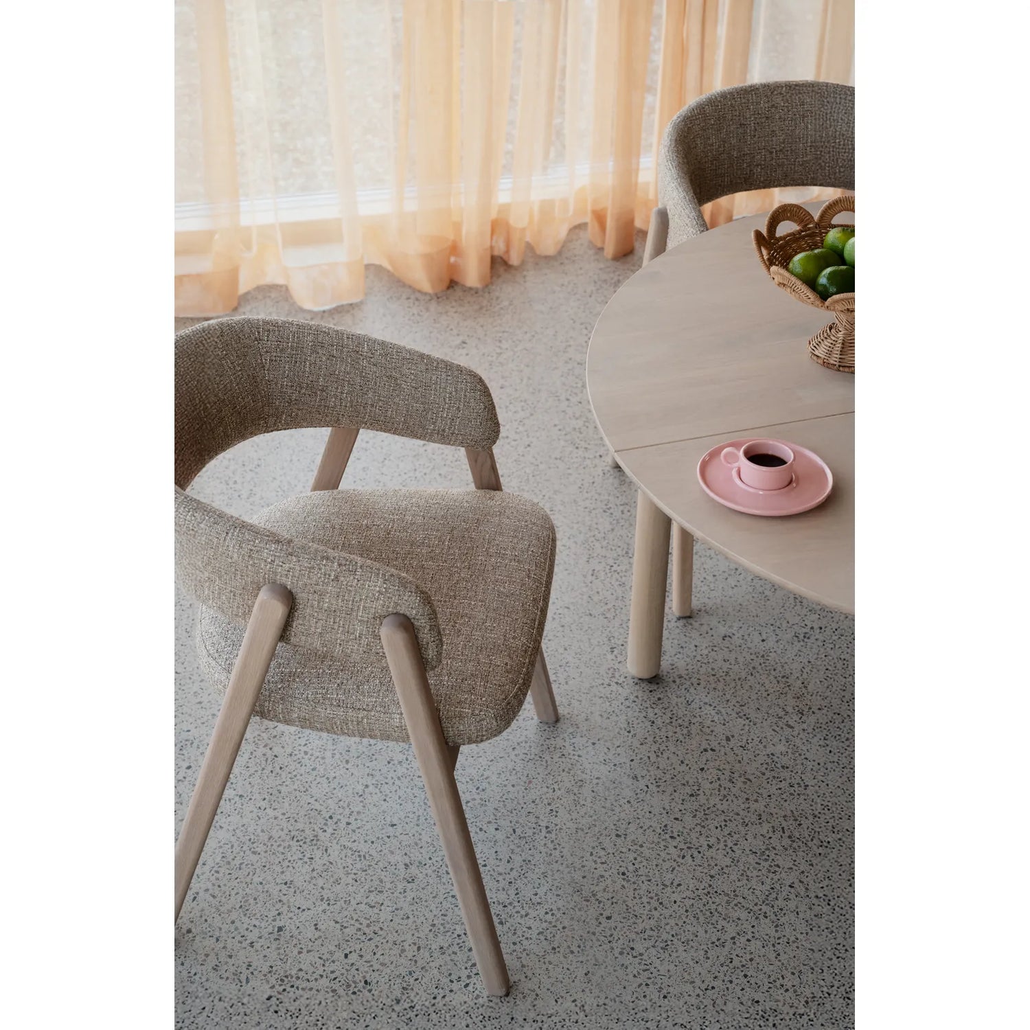 BARNABY Essstuhl aus Eiche und Stoff, 2er-Pack - ZEN ZONE Furniture