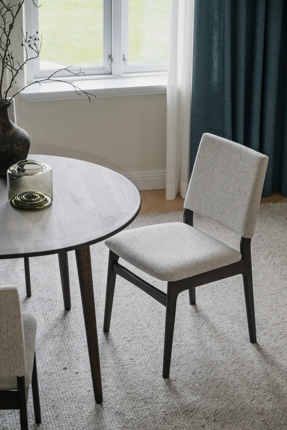 MEDFORD Essstuhl aus Eiche, 57x46x86 cm - ZEN ZONE Furniture