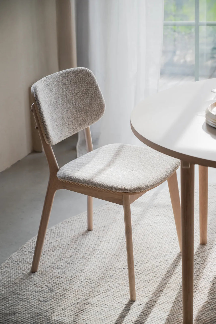 BARRETT Essstuhl massive Eiche, 58x47x83 cm - ZEN ZONE Furniture