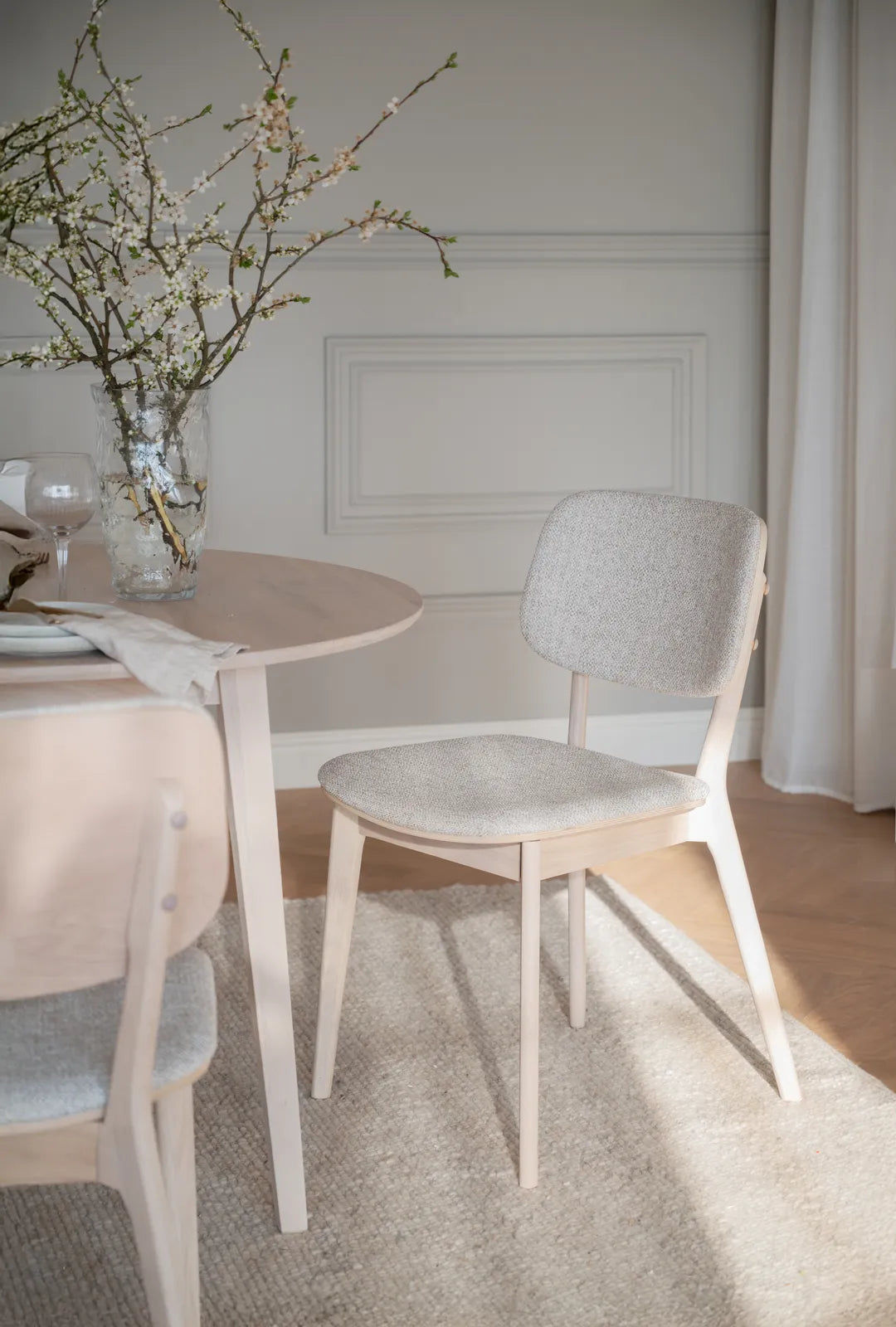 BARRETT Essstuhl massive Eiche, 58x47x83 cm