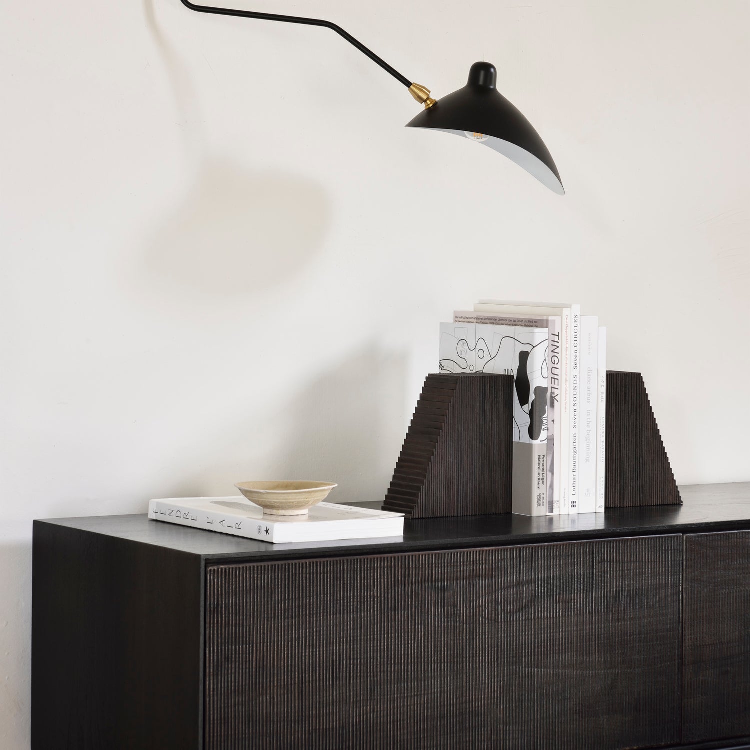 Grooves TV-Schrank - lackiertes Teak - off black - 1 Klapptür - 2 Schubladen - 242 x 45 x 53 cm - ZEN ZONE Furniture