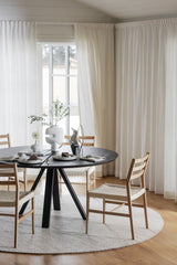 CARRADALE Esstisch Schwarz 150x150x75cm - ZEN ZONE
