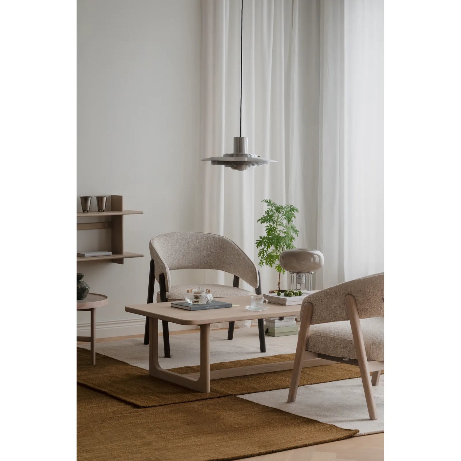 BARNABY Loungesessel aus Eiche und Stoff, 69x70x75 cm - ZEN ZONE Furniture