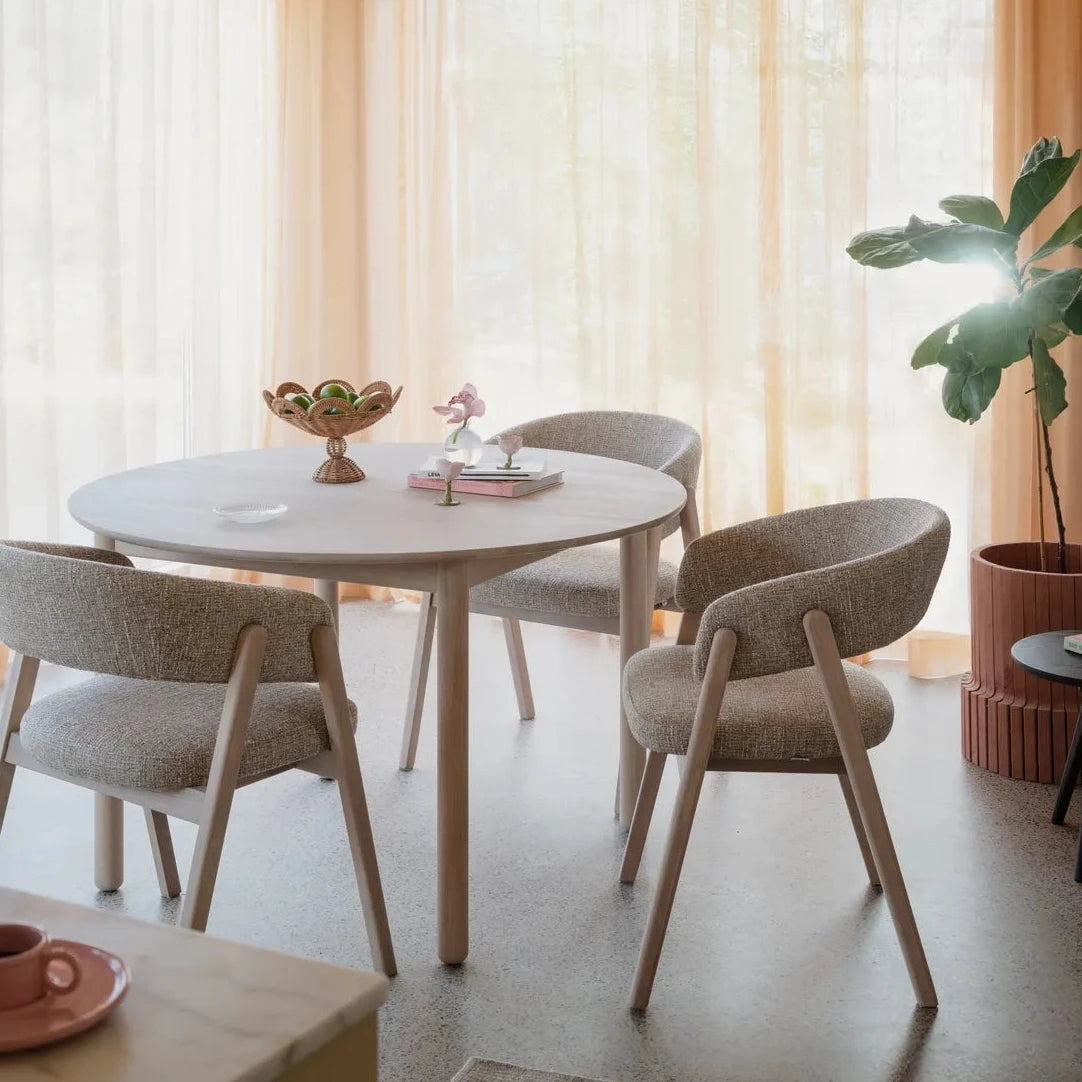 BARNABY Essstuhl aus Eiche und Stoff, 2er-Pack - ZEN ZONE Furniture