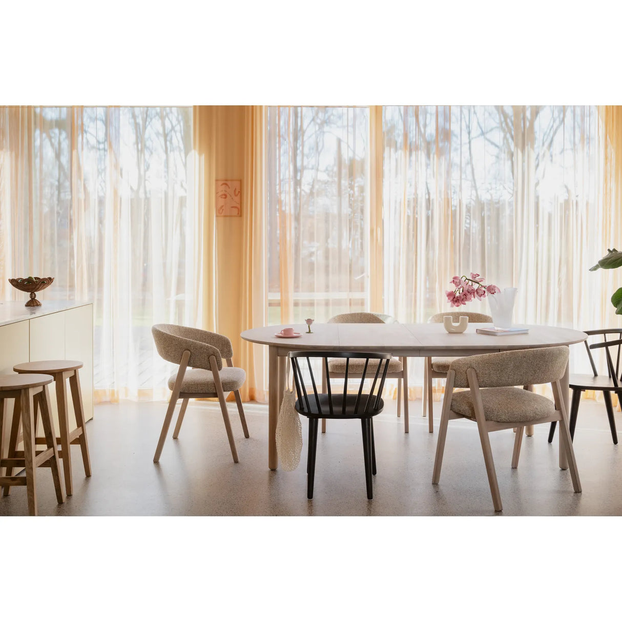 BARNABY Essstuhl aus Eiche und Stoff, 2er-Pack - ZEN ZONE Furniture