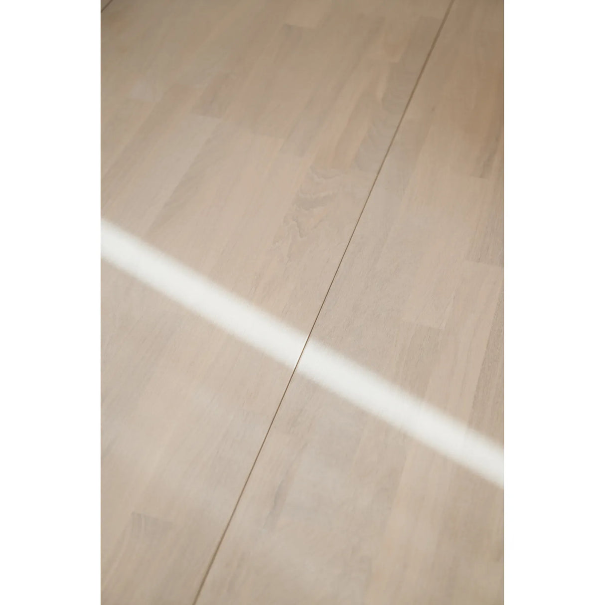 DERRYMORE Esstisch aus massiver Eiche, 120x120x75 cm - ZEN ZONE Furniture