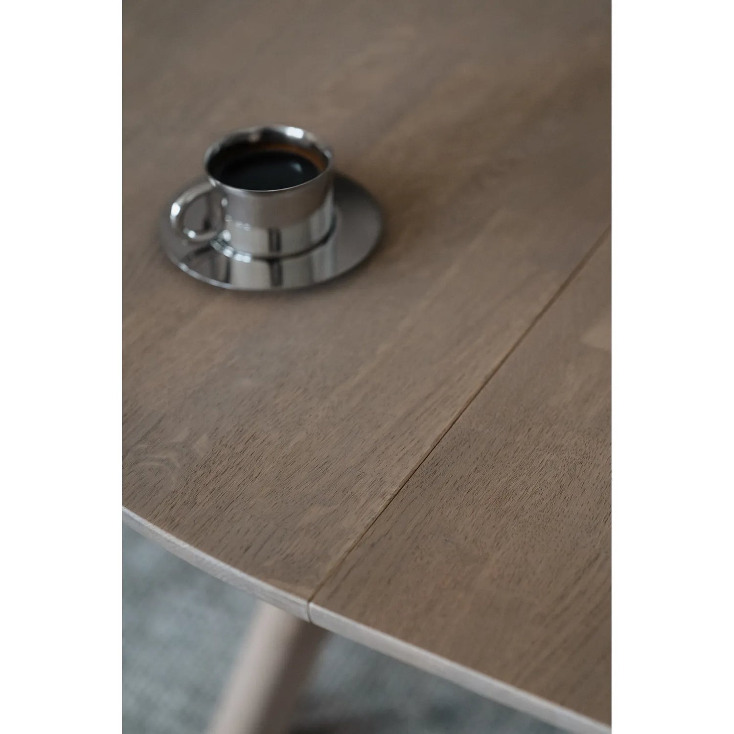 CLAPPERTON Esstische aus massiver Eiche, 140x140x75 cm - ZEN ZONE Furniture