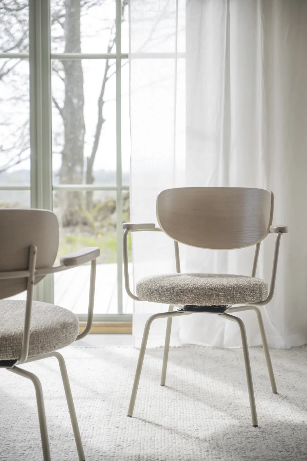 MERRICK Essstuhl Dunkelbeige/Weiß pigmentiert/Beige 60x62x81cm