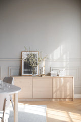 Buffet MELSTONE en chêne pigmenté blanc 40x180x70cm