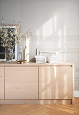 Buffet MELSTONE en chêne pigmenté blanc 40x180x70cm