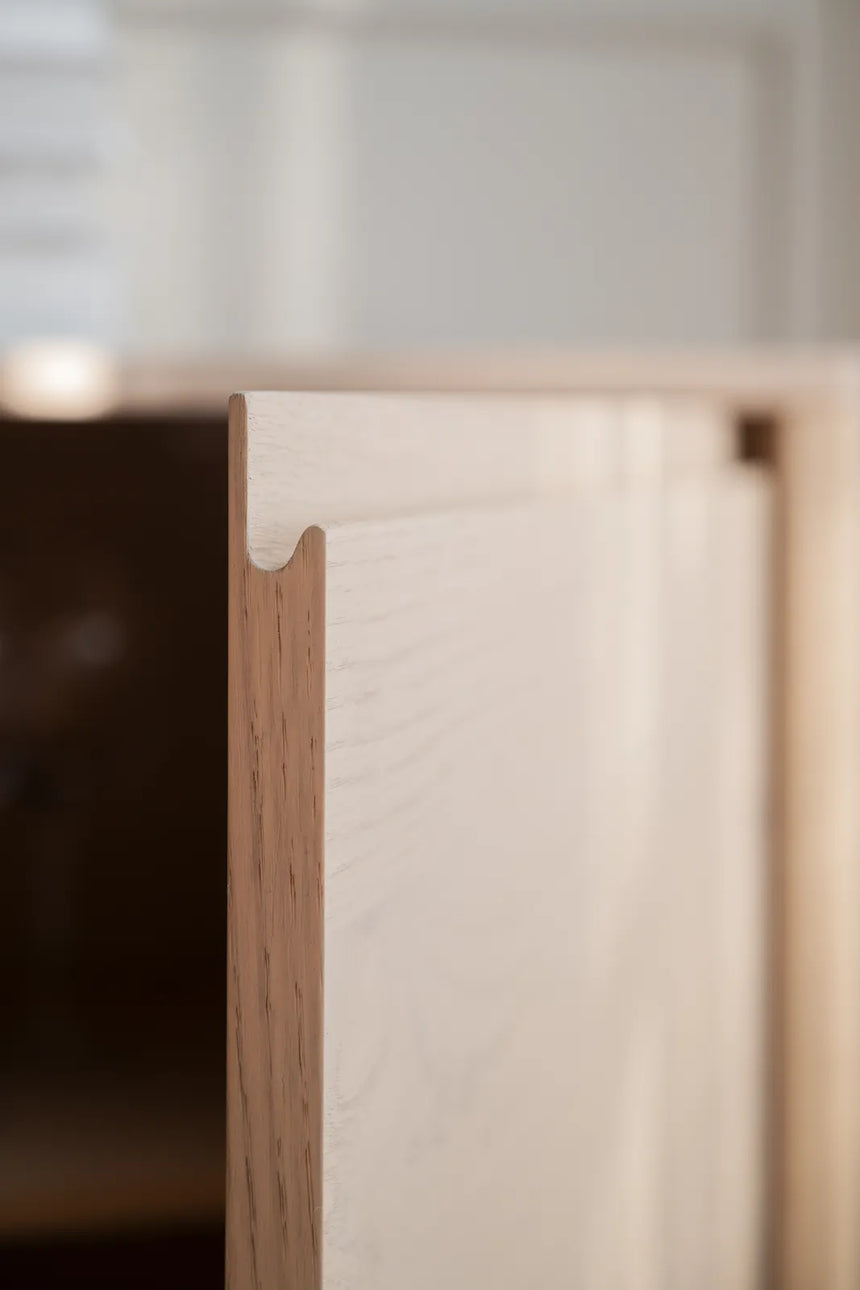 MELSTONE Sideboard aus Eiche Weiß pigmentiert 40x180x70cm - ZEN ZONE Furniture